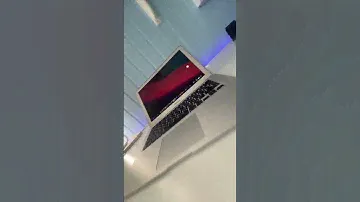Китайский ноутбук или бу макбук? | СРАВНЕНИЕ | Chuwi Herobook Plus против MacBook Air 2014