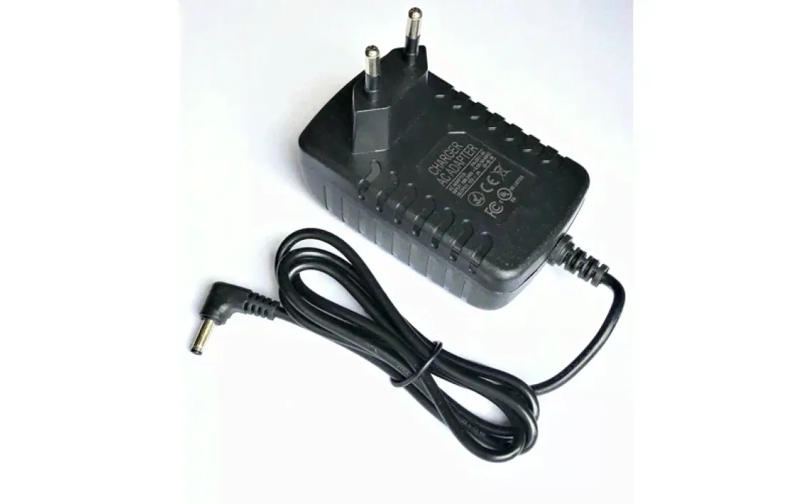 Блок питания (зарядка) для ноутбука Chuwi GemiBook Pro / 12v 2a 24w